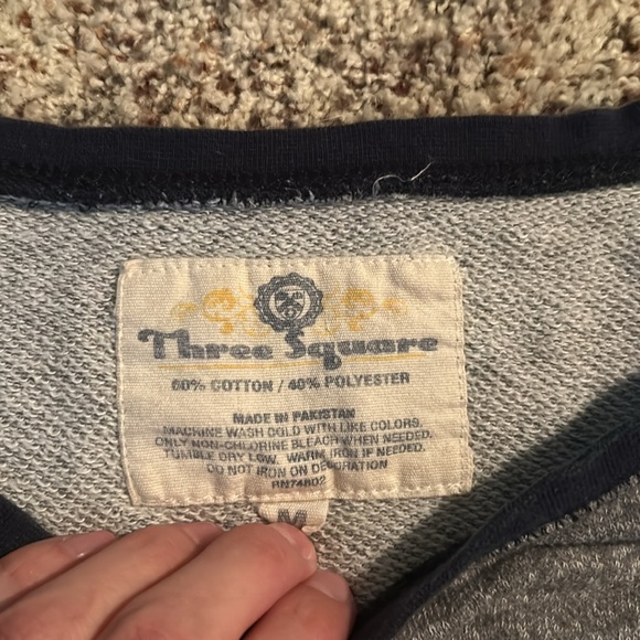 GUC Carolina Tarheels football sweat shirt - Picture 4 of 6